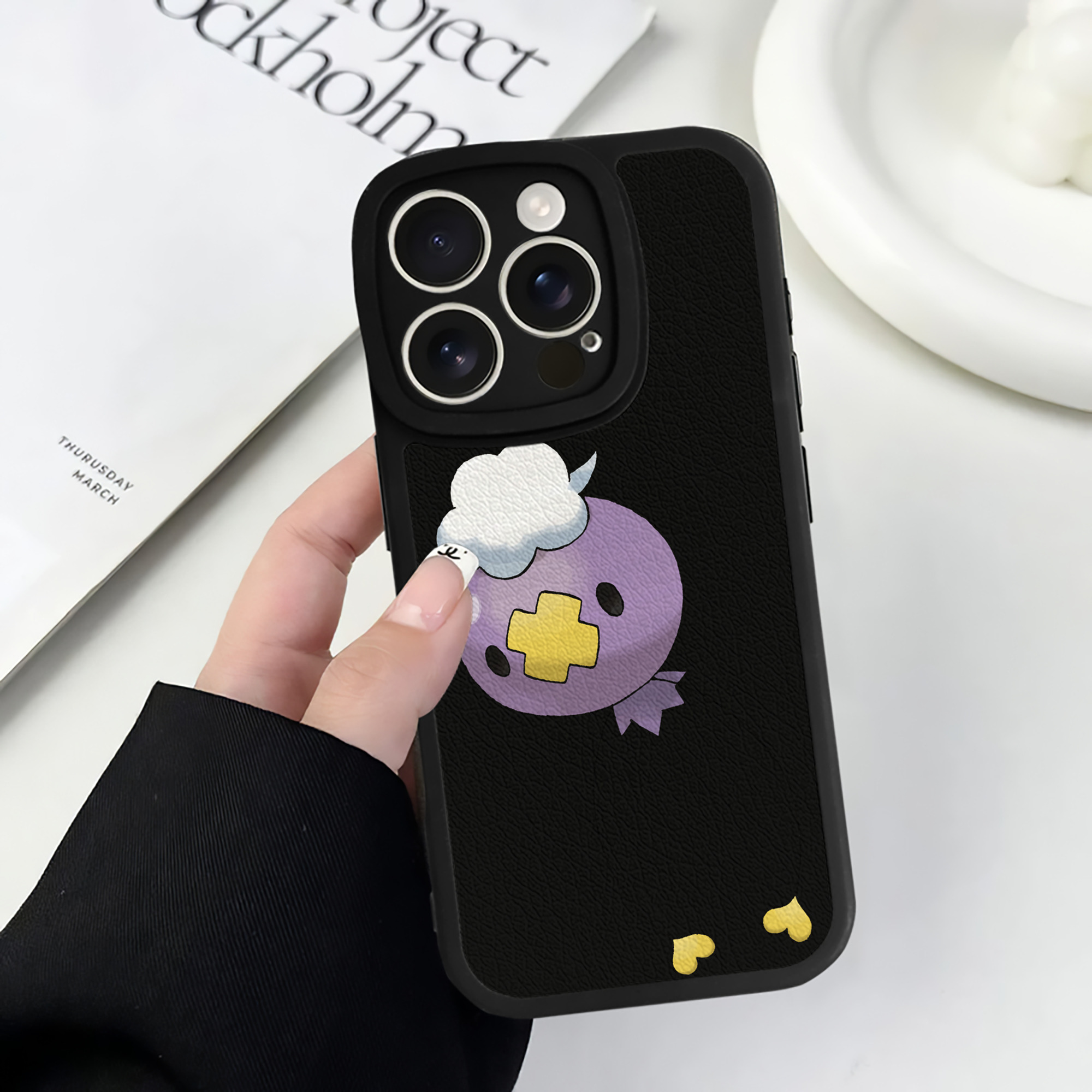 （画像用） ポケットモンスター Pokémon 【iPhone 16シリーズ対応】シリコンスマホケース（レザー調） 材質：シリコン